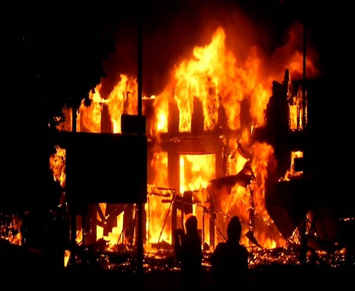 50 Women Escape Unhurt In Bengaluru Warehouse Fire