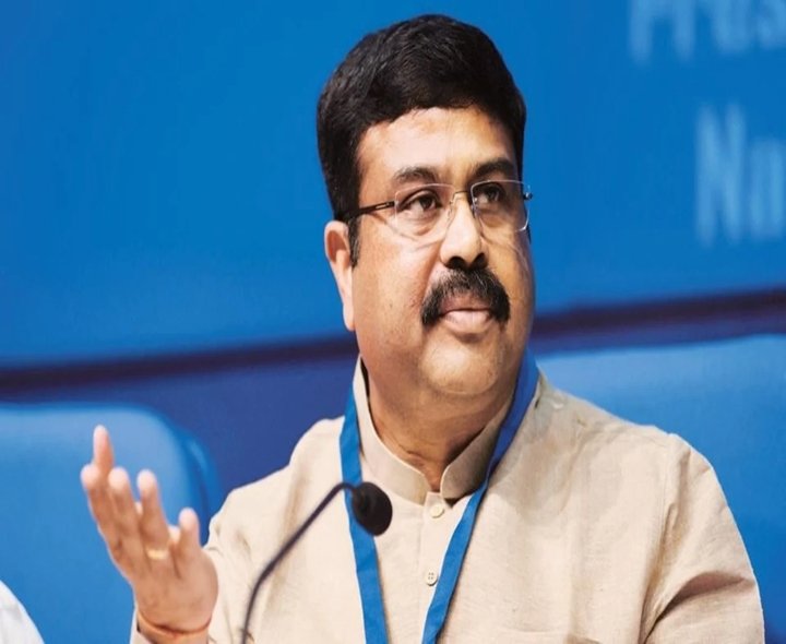 Dharmendra Pradhan Slams CJP As "Disruptive B-Team"